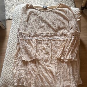 Elegant Cream Blouse with Lace Detailing